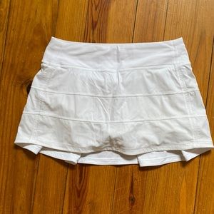 Lululemon white skort size 4